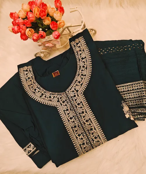 PEACOCK GREEN NECK DESIGN KURTI SET KS047